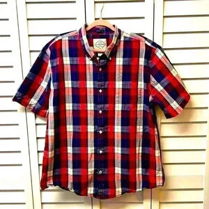 St. John’s Bay Classic Short Sleeve Button Down Shirt Size XL
